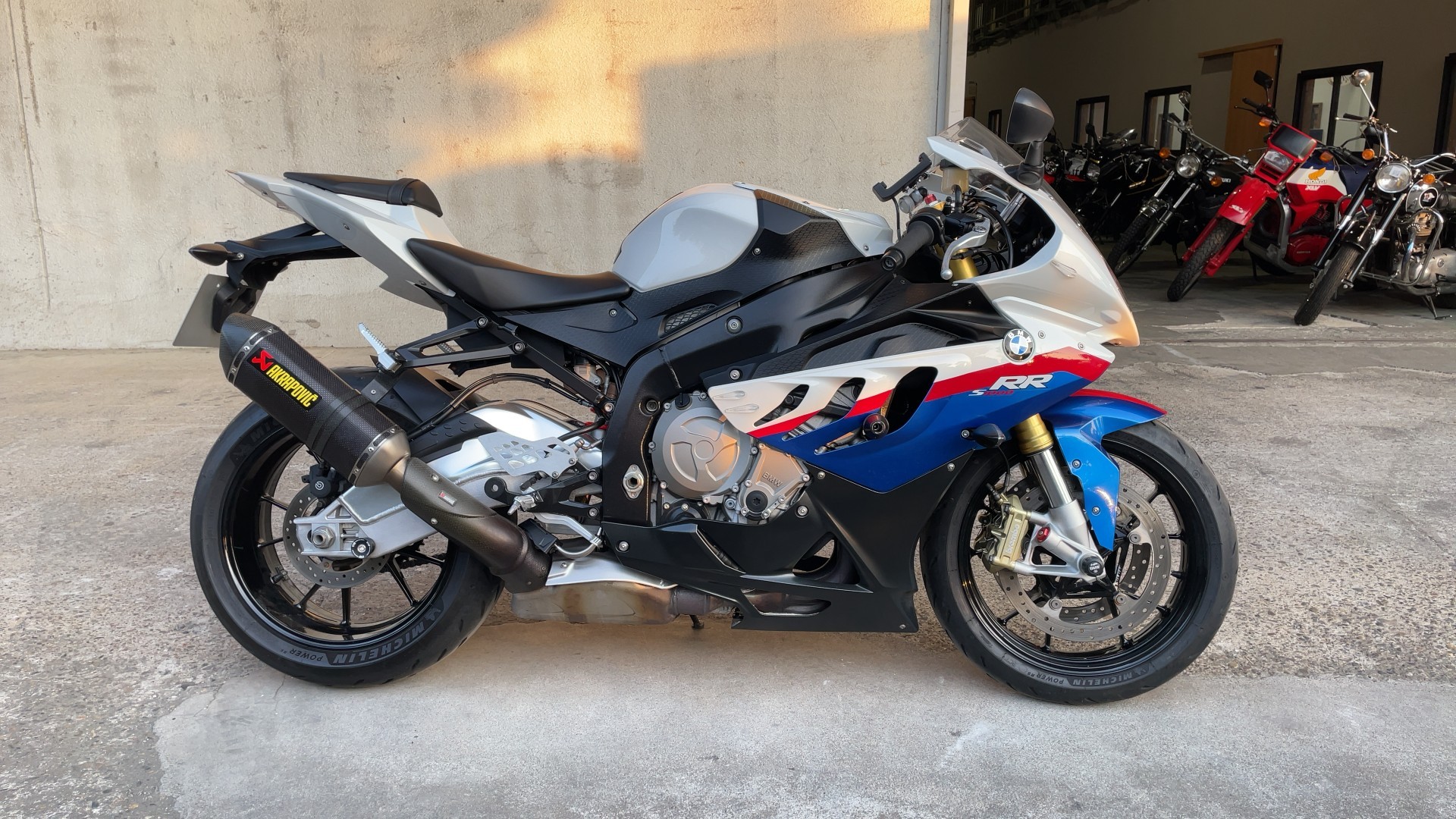 BMW S1000RR☆極美車☆乗出し整備済・ETC付・クイックシフター・モード