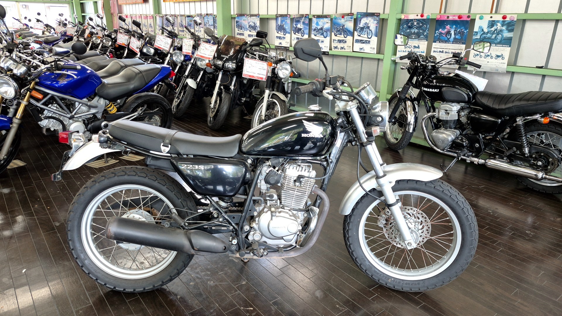 HONDA ホンダ CB223S 後期型 キャブトンマフラー メッキフェンダー等