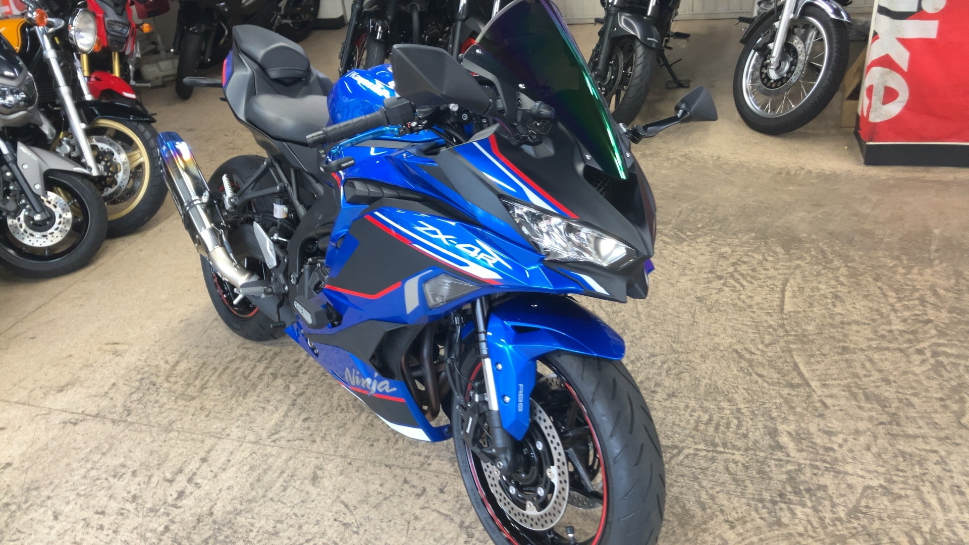 カワサキ Ninja ZX-4R SE【動画あり】 2023年モデル ワンオーナー