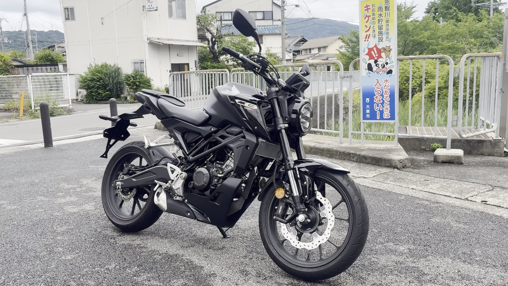 ホンダ ホンダ CB125R マットガンパウダーブラックメタリック